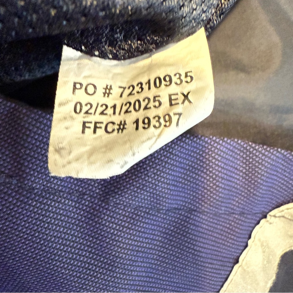FedEx Black Windbreaker Jacket with Reflective Trim - Picture 16 of 16